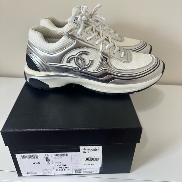 *SOLD* - Picture 2 of 11